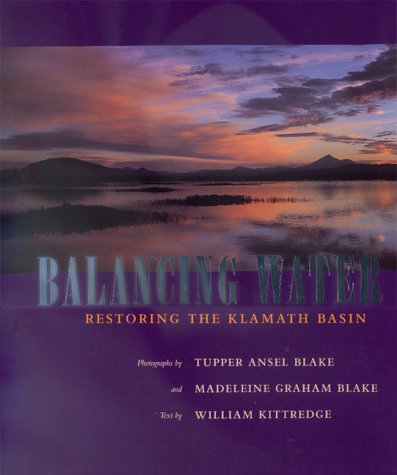 Обложка книги Balancing Water: Restoring the Klamath Basin