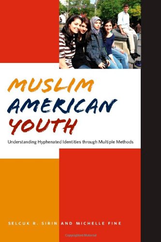 Обложка книги Muslim American Youth: Understanding Hyphenated Identities through Multiple Methods (Qualitative Studies in Psychology)